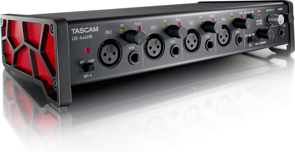 Tascam US-4x4HR hoge resolutie USB audio interface