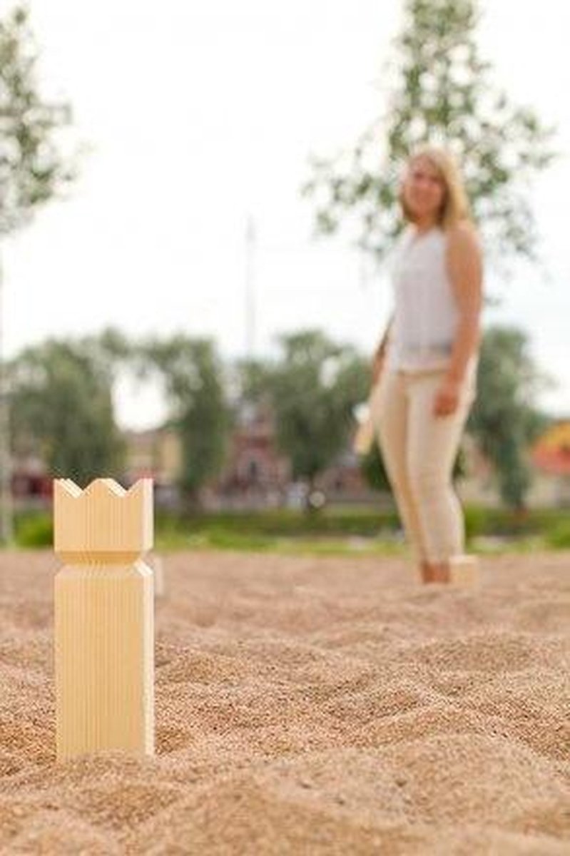 Tactic buitenspel Kubb