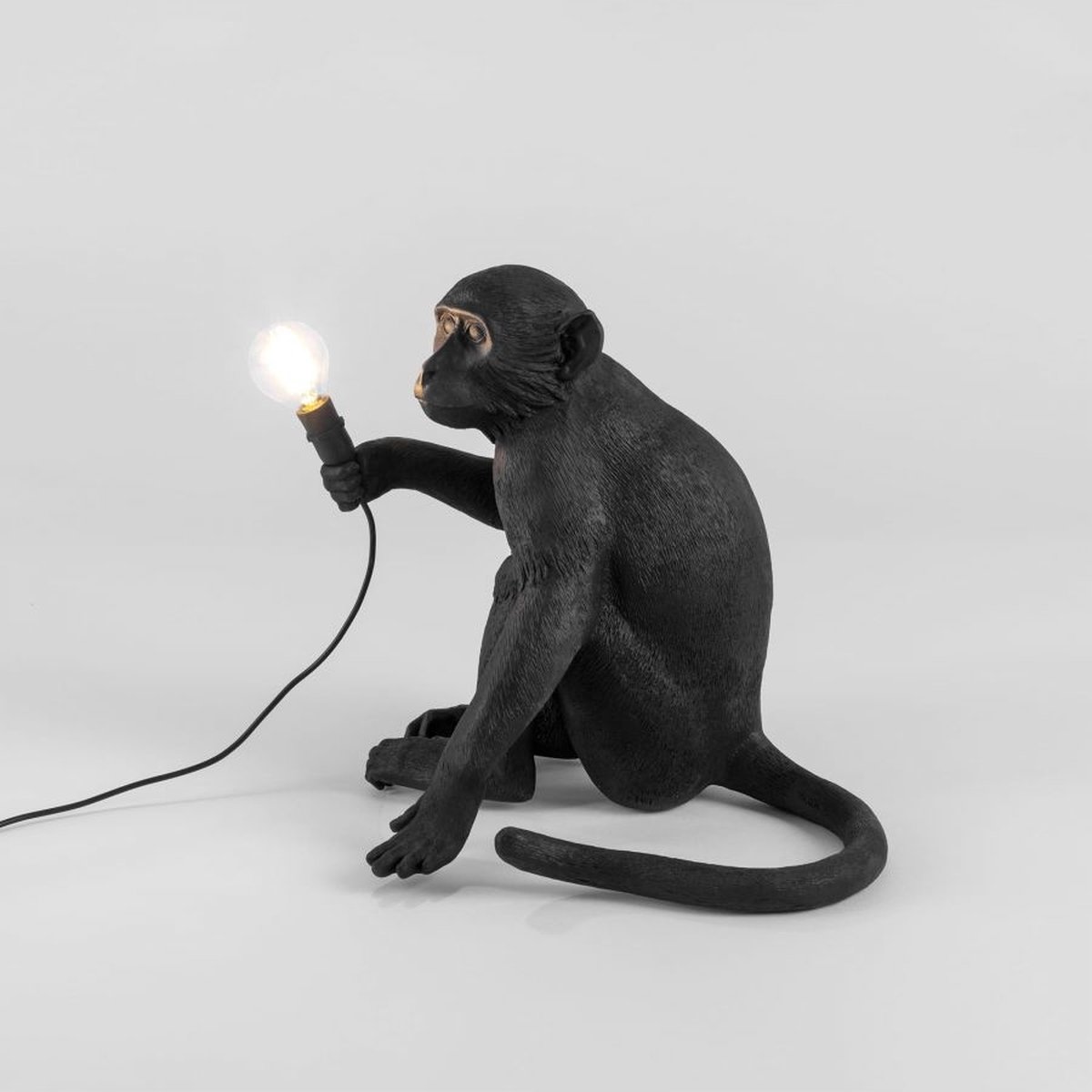Seletti Monkey Outdoor Lampresin Sitting - Zwart