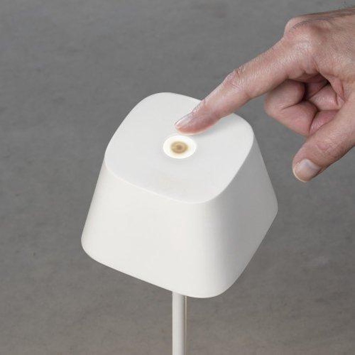 Konstsmide Capri Draadloze Tafellamp - Wit