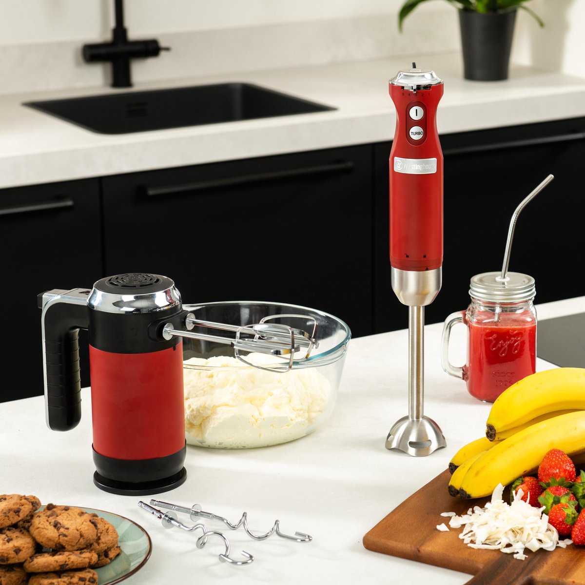 Westinghouse Retro Handmixer - - Rood