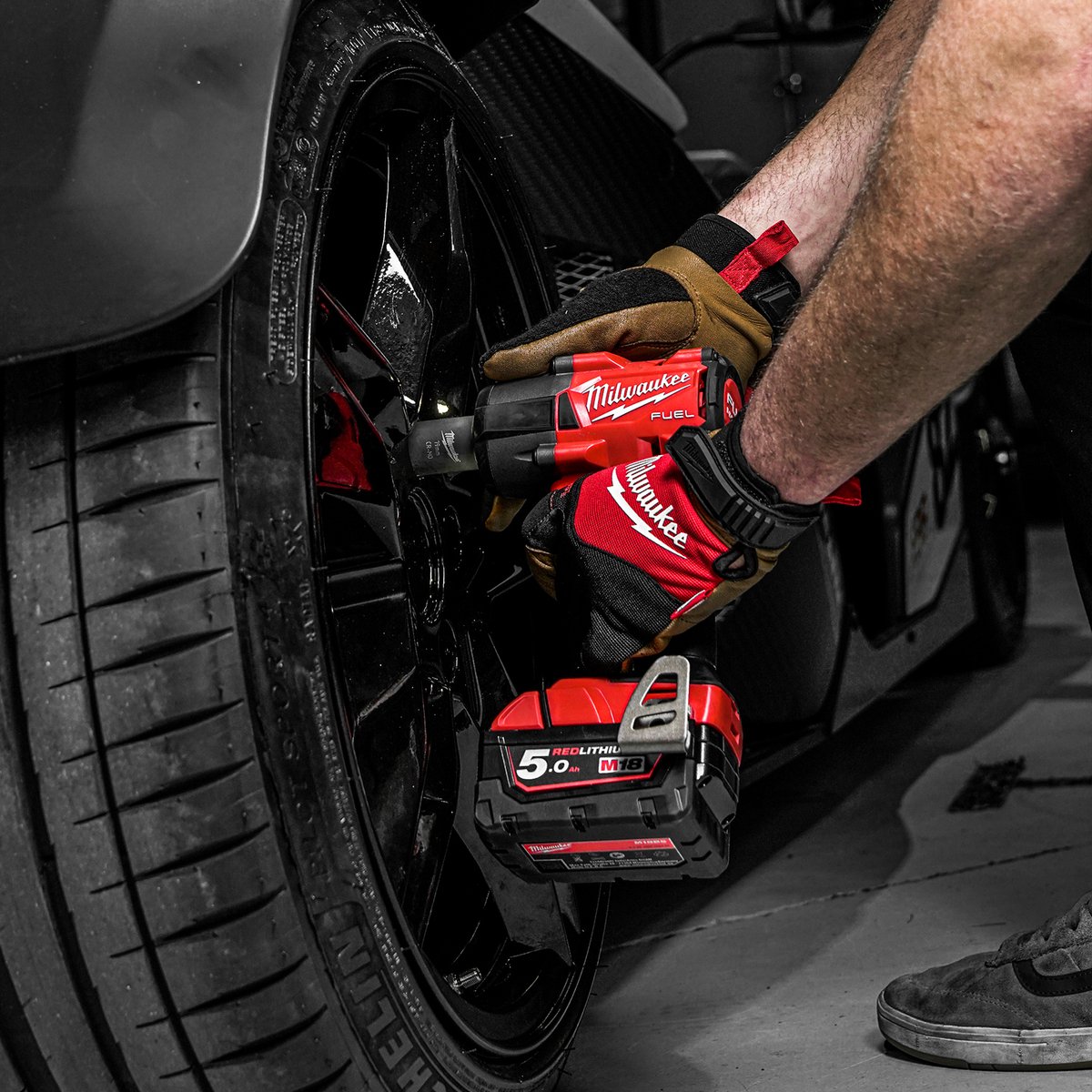 Milwaukee M18 FMTIW2F12-502X | 1/2" | Fuel | Accu Slagmoersleutel | met frictiering | 18V | 5,0Ah | Red | Li-Ion