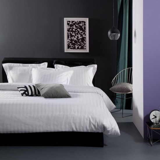 Damai Dekbedovertrek Linea White Satijn-240x200/220 - Wit