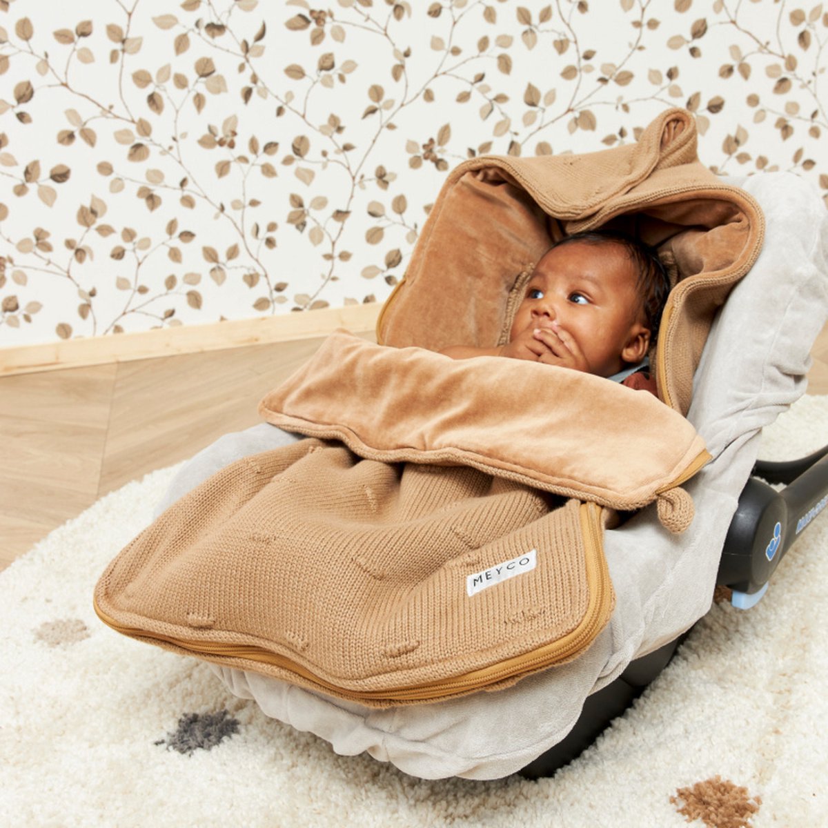 Meyco Voetenzak Autostoel Knots Taupe
