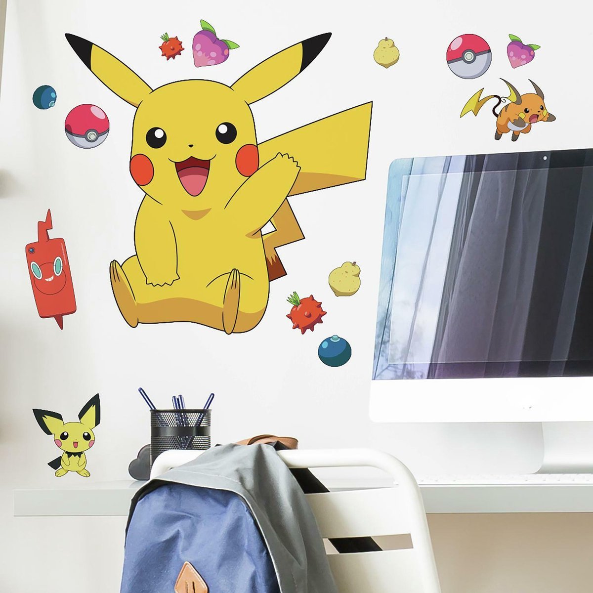 RoomMates muursticker Pikachu junior vinyl 14 delig