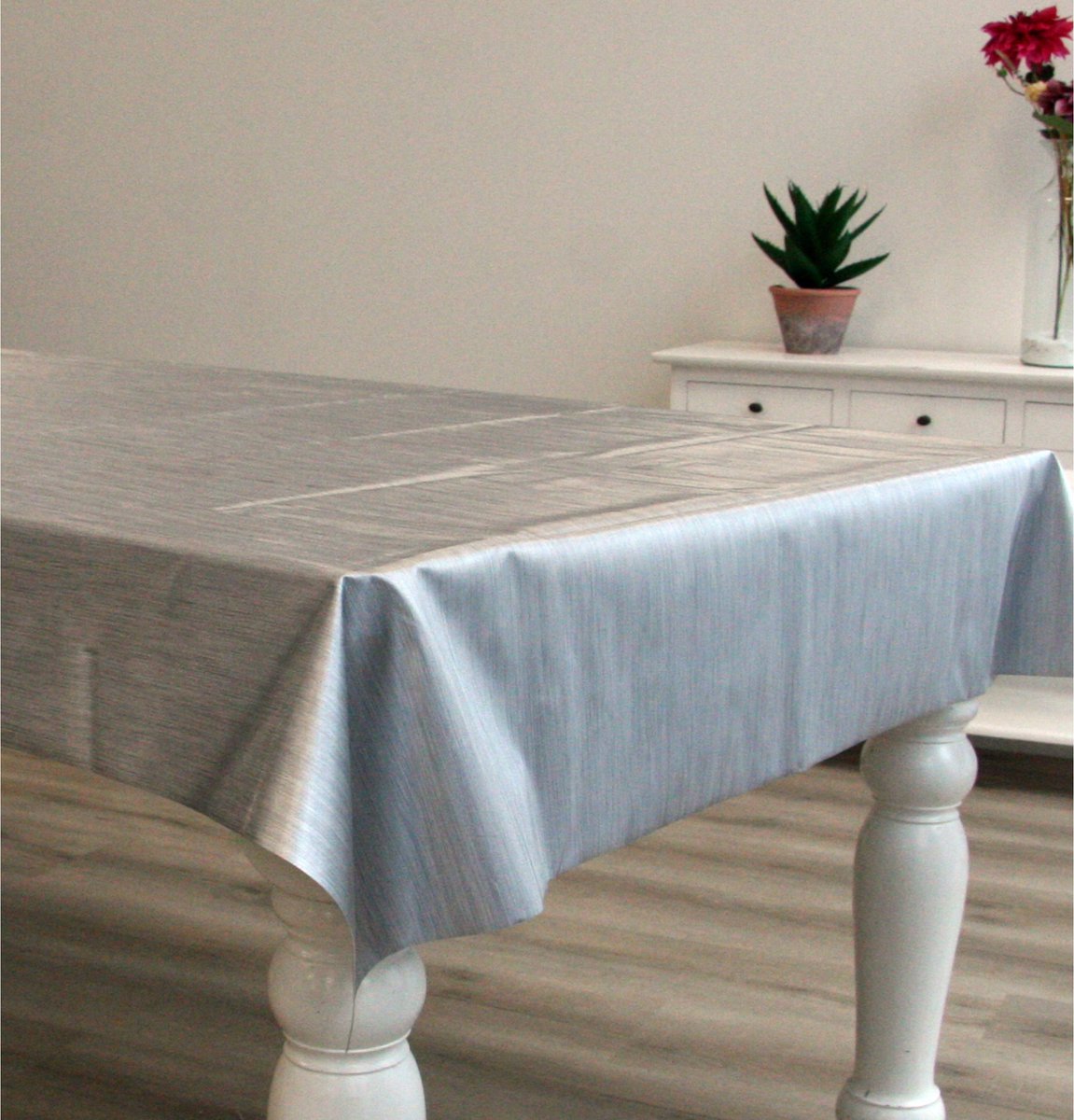 Bellatio Design Luxe Tafelzeil/tafelkleed Zilveren Metallic Look 140 X 220 Cm - Tuintafelkleed - Silver