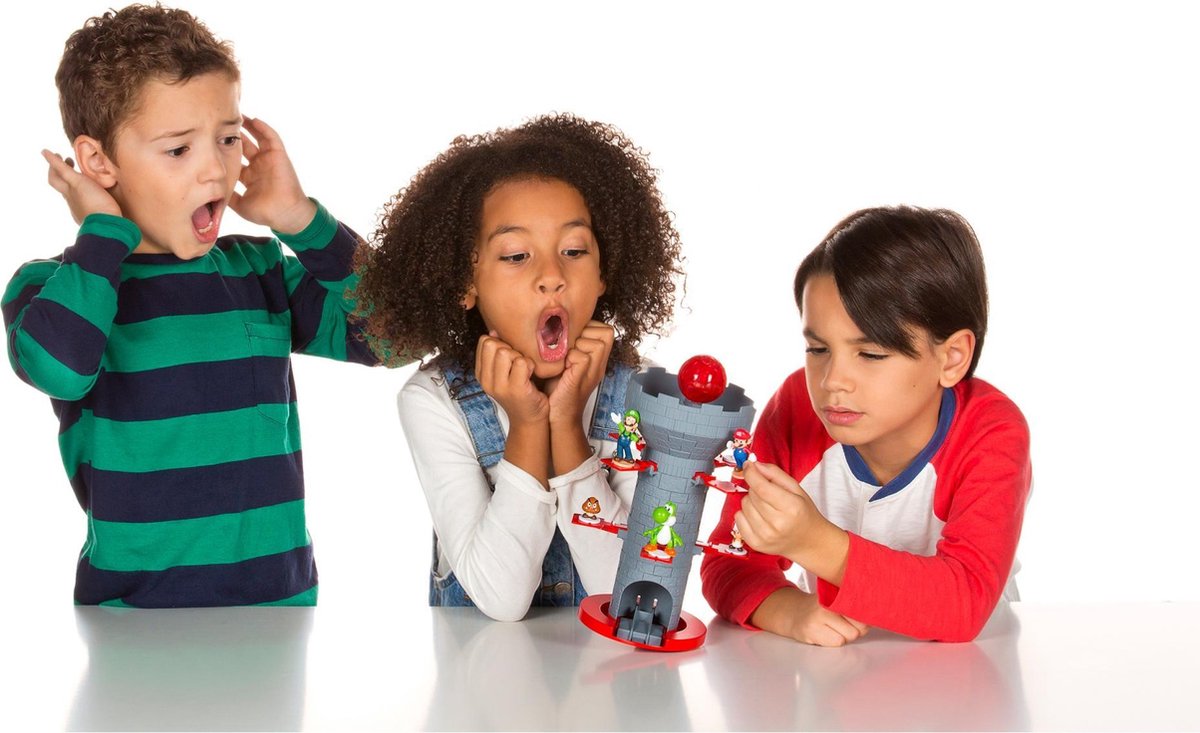 EPOCH Super Mario Blow Up! Shaky tower