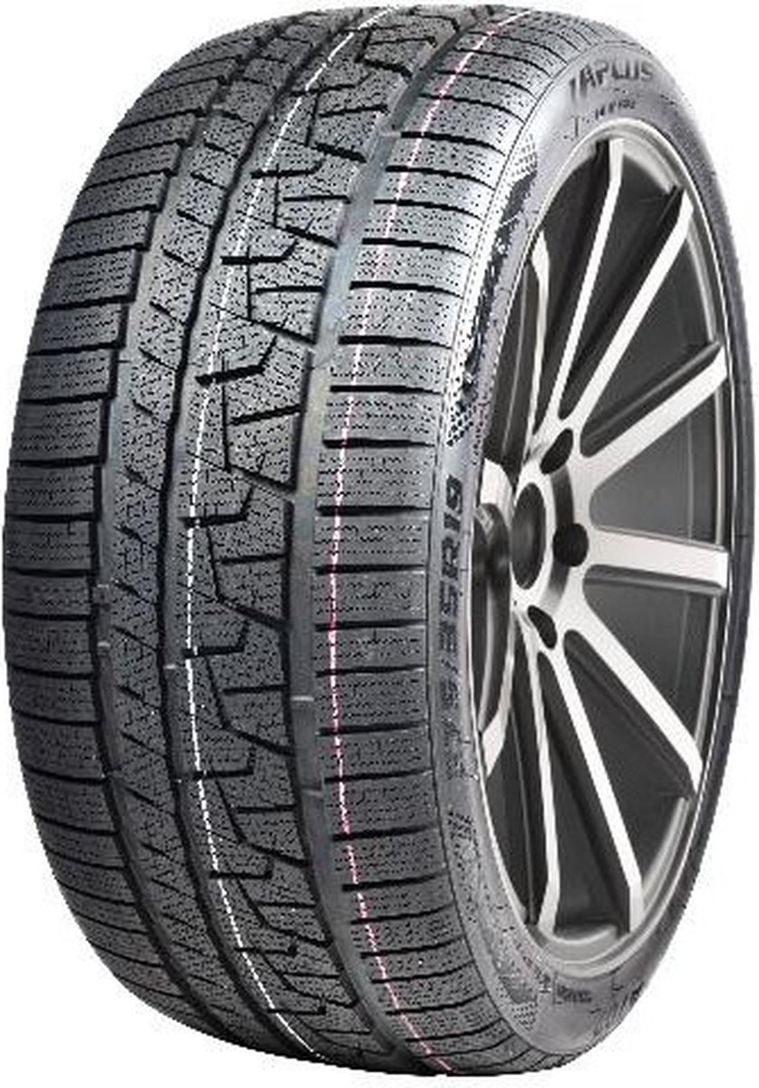 APlus A702 ( 245/40 R19 98V XL )