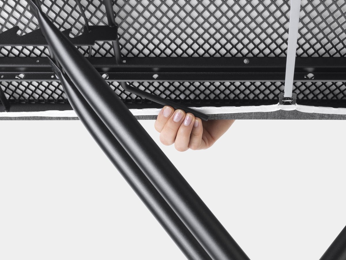 Brabantia Strijkplank C, 124x45 Cm Spring Bubbles Met Solide Strijkijzerhouder - Black - Grijs