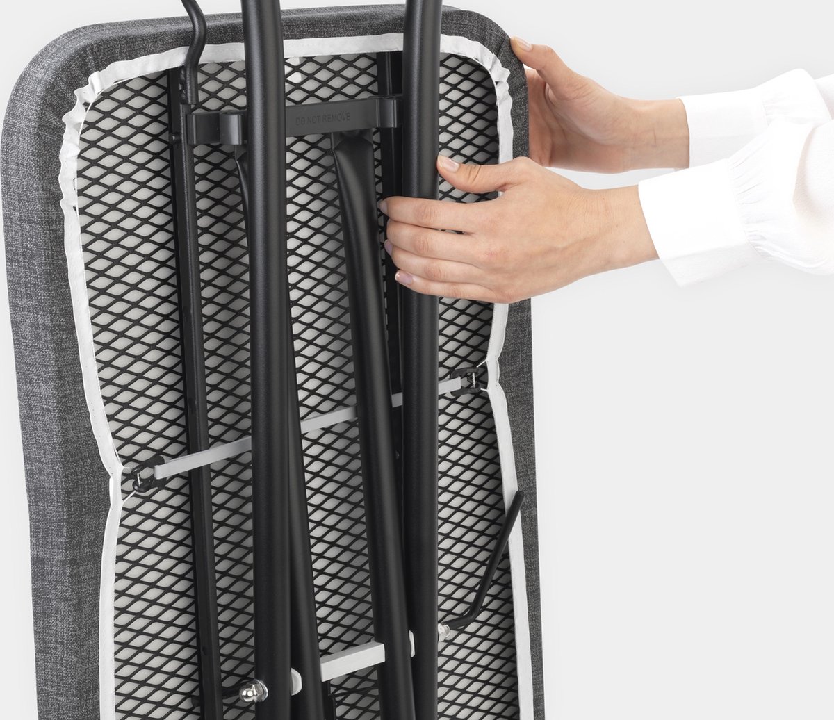 Brabantia Strijkplank C, 124x45 Cm Spring Bubbles Met Solide Strijkijzerhouder - Black - Grijs