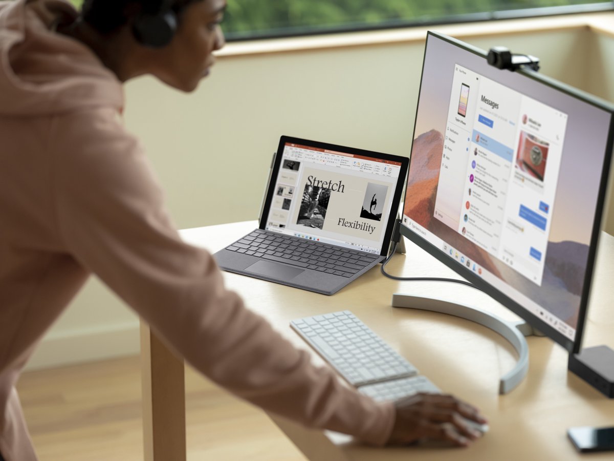 Back-to-School Sales2 Modern Webcam