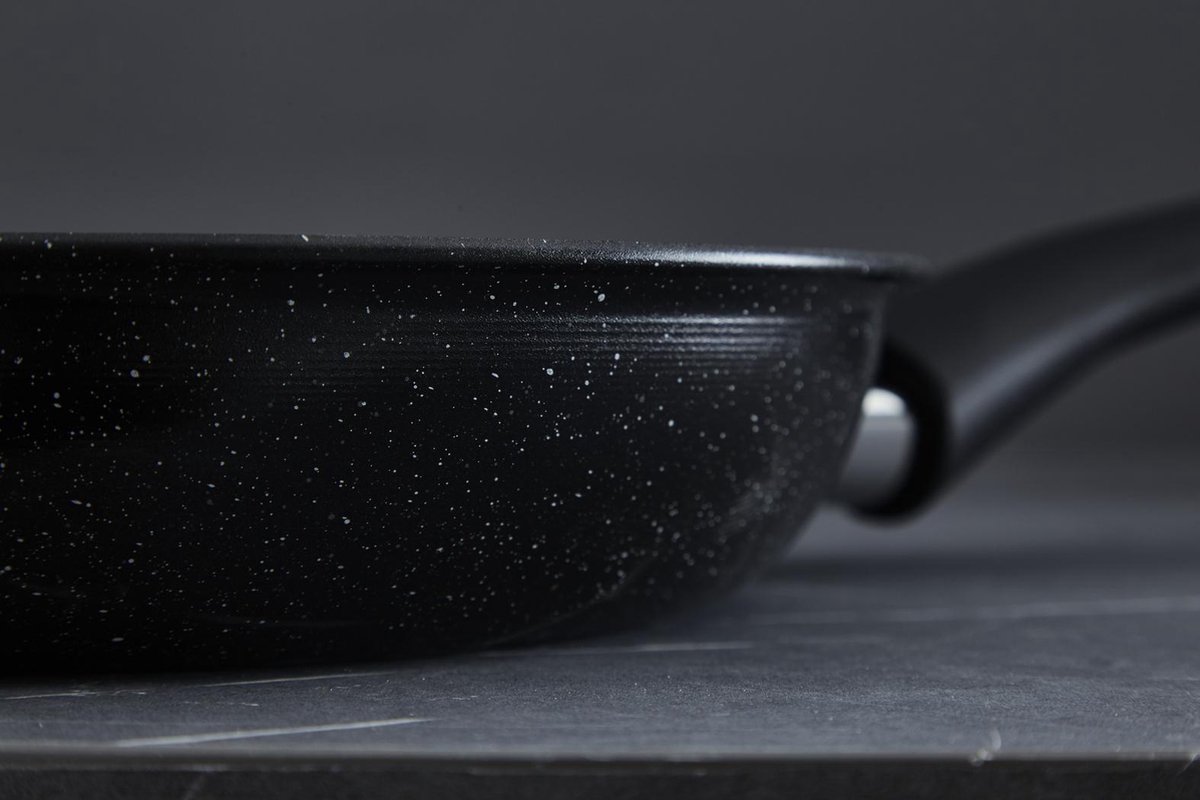 Tefal Intensity Keramische koekenpan 24 cm - Zwart
