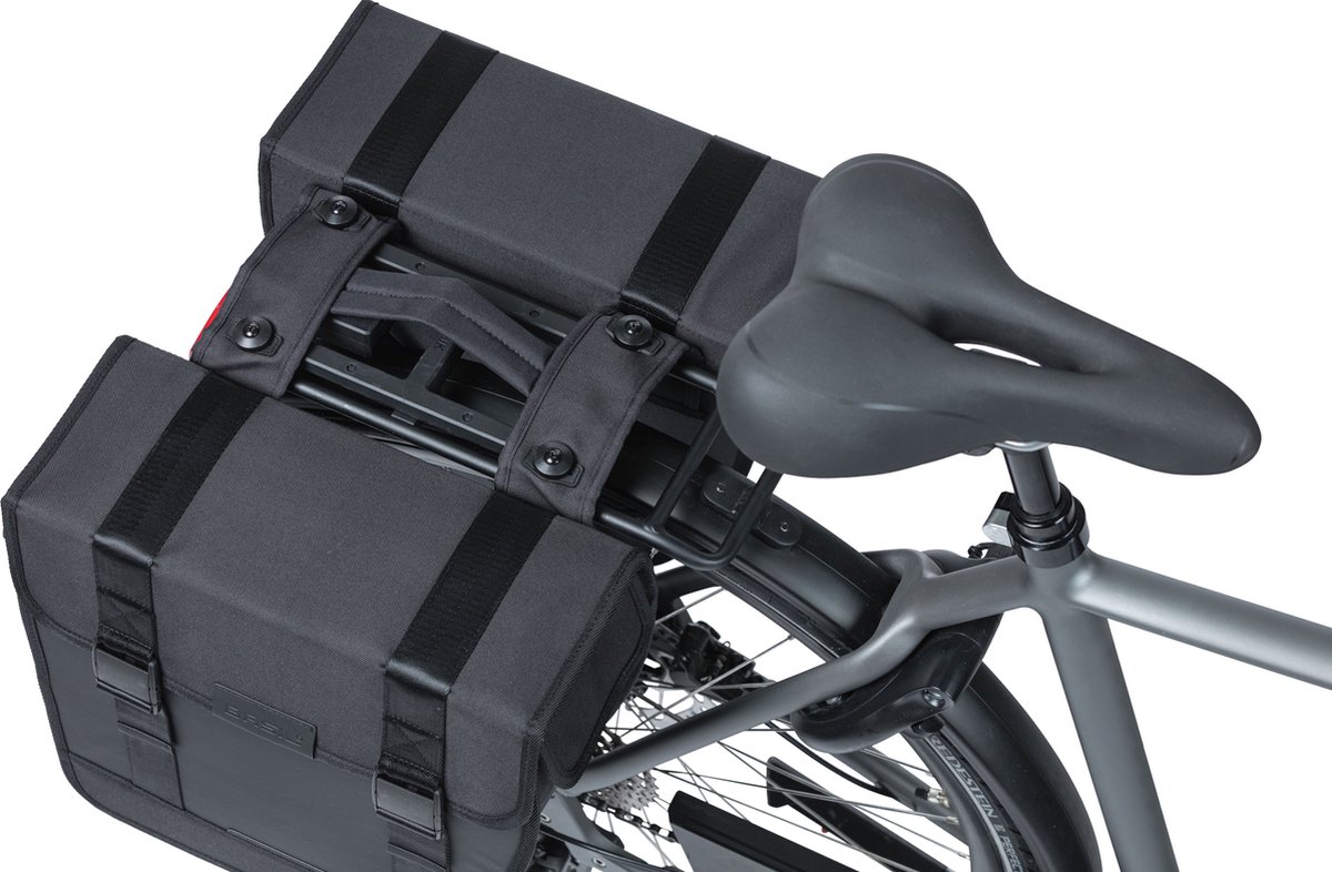 Basil Dubbele Fietstas Tour Waterproof Mik 28l - - Zwart