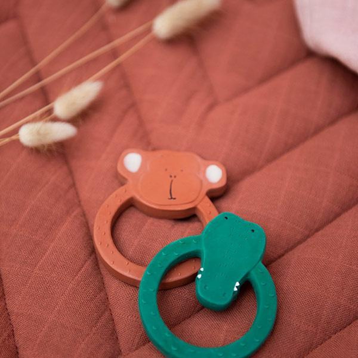 Trixie Bijt- En Badring Mr. Monkey Junior 12 Cm Rubber - Bruin