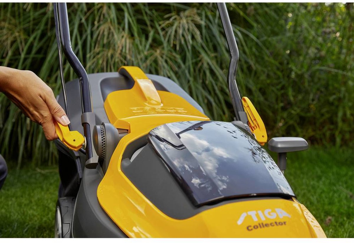 Stiga Collector 136E Kit Accu grasmaaier | 20v - 0.55kW | 2x 2.0Ah