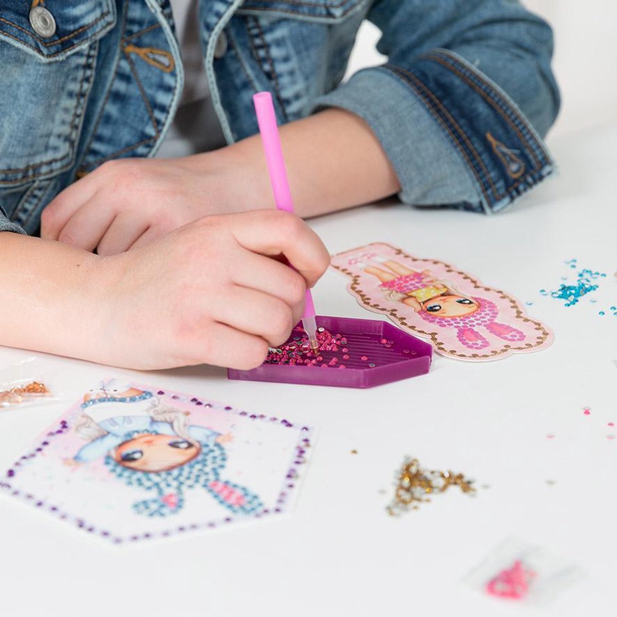 Totum kaarten Diamond Painting Na!Na!Na! Surprise 650+ strass - Roze