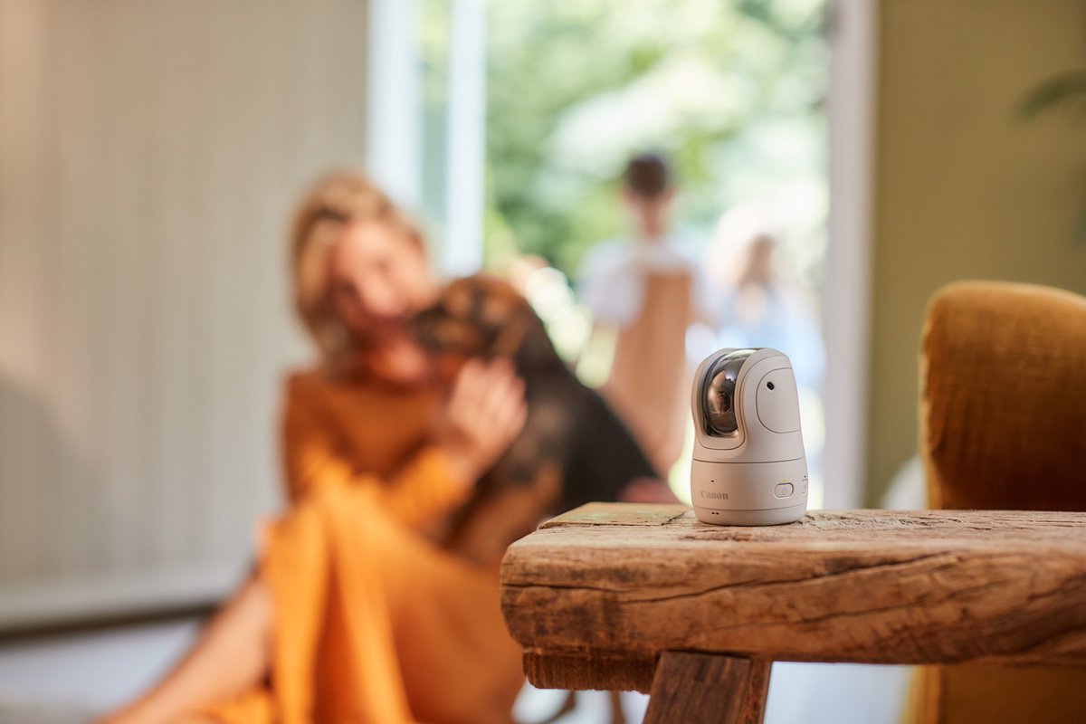 Canon Powershot PX White Essential Kit