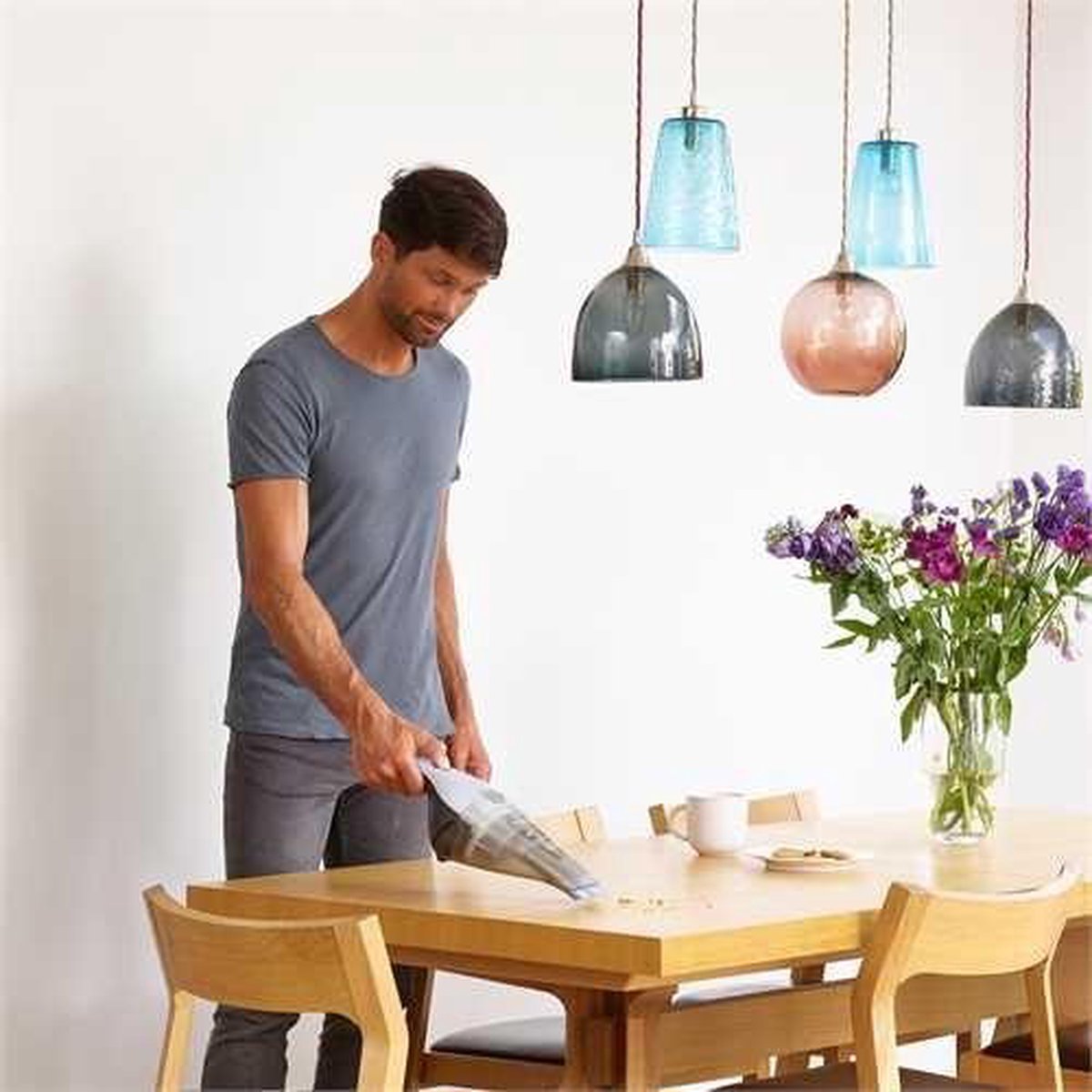 BLACK+DECKER Kruimeldief Nvc215w-qw - Blauw