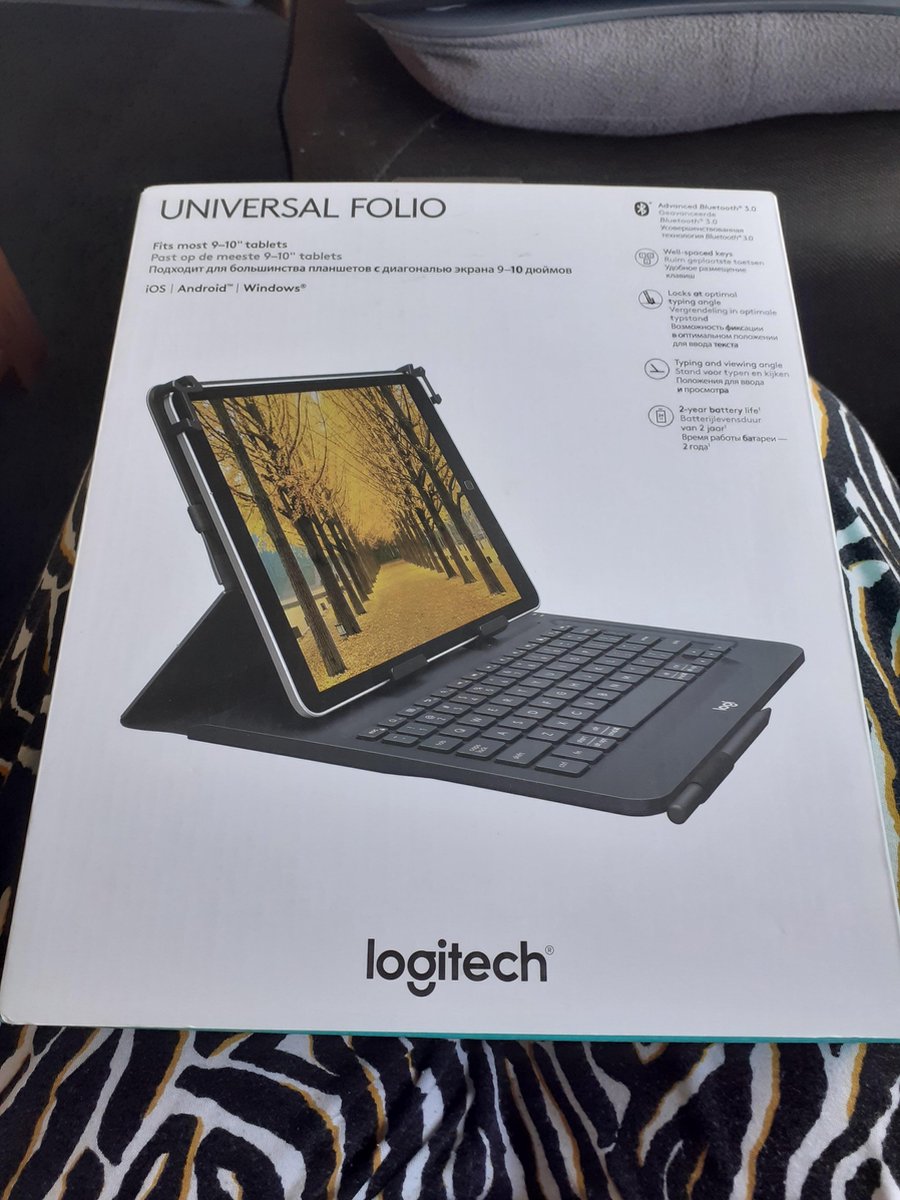 Logitech Universal Folio voor 9-10 inch - Zwart
