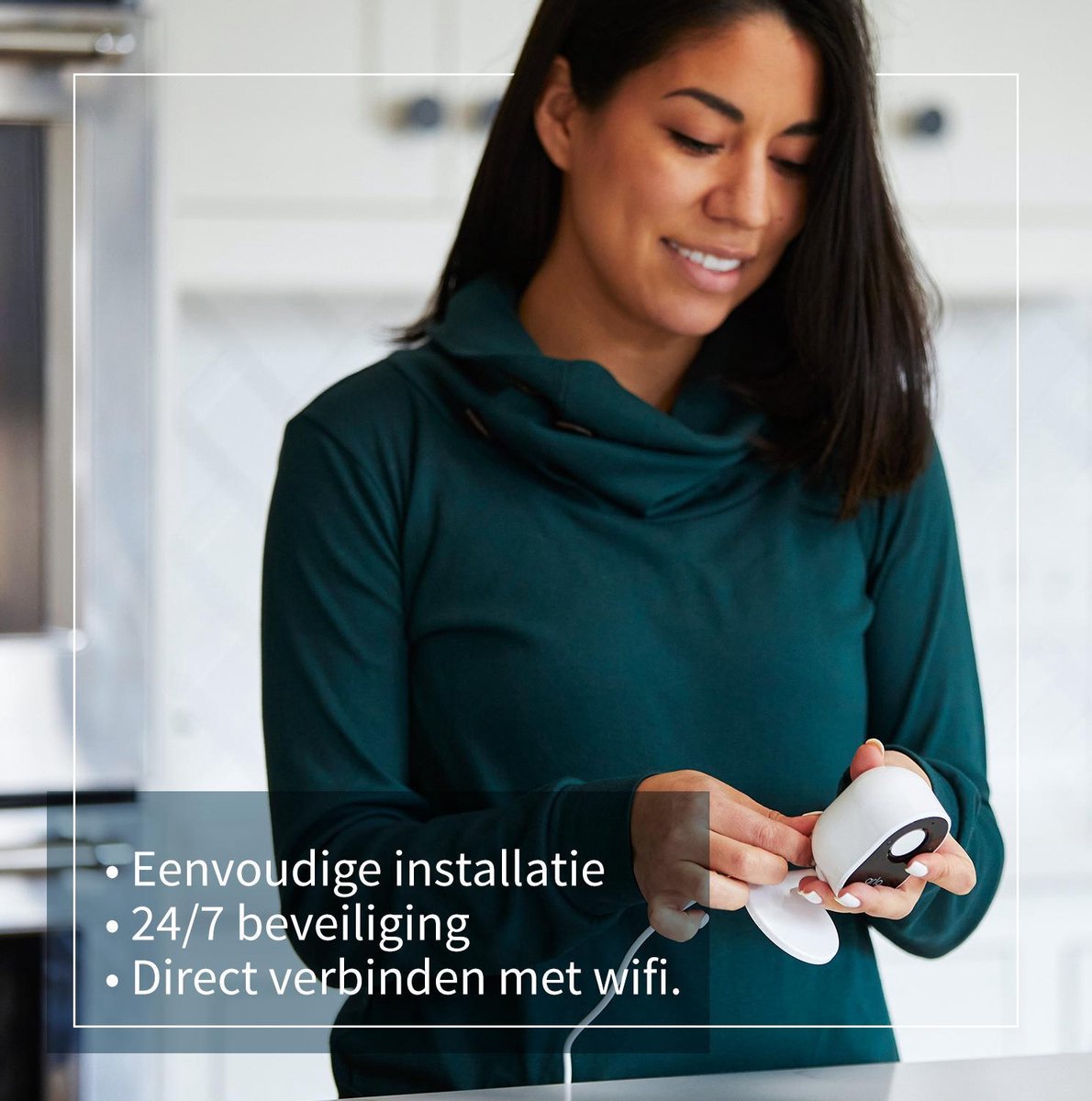 Arlo Essential Indoor Camera - Zwart