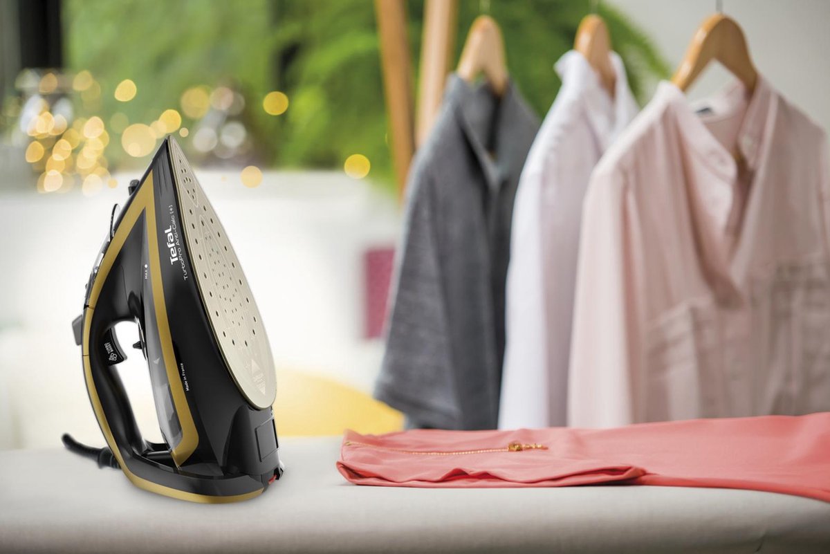 Tefal stoomstrijkijzer FV5696 - Zwart