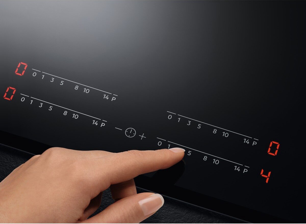 AEG inductie kookplaat IKB64431FB - Zwart