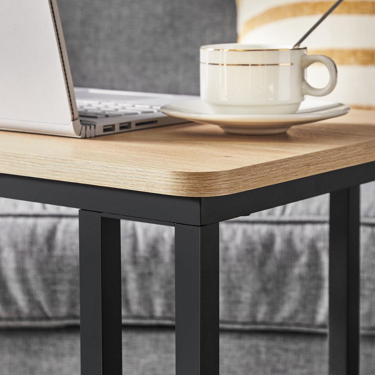 Acaza Bijzettafel Op Wieltjes, Rollend Tafeltje Voor Laptop Of Ontbijt, Lichte Eik Kleur - Bruin