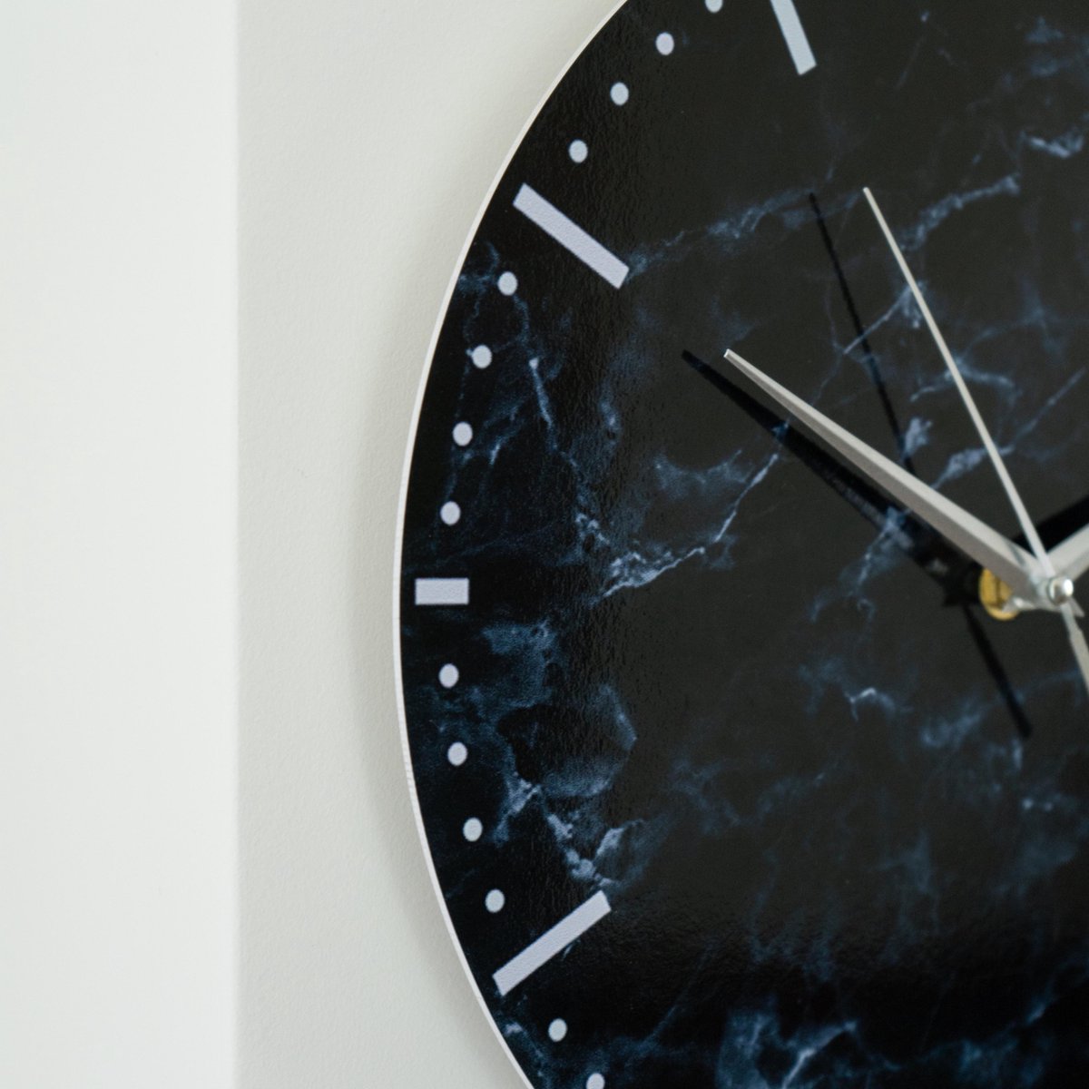Quvio Wandklok Zonder Frame - Marmer - Zwart