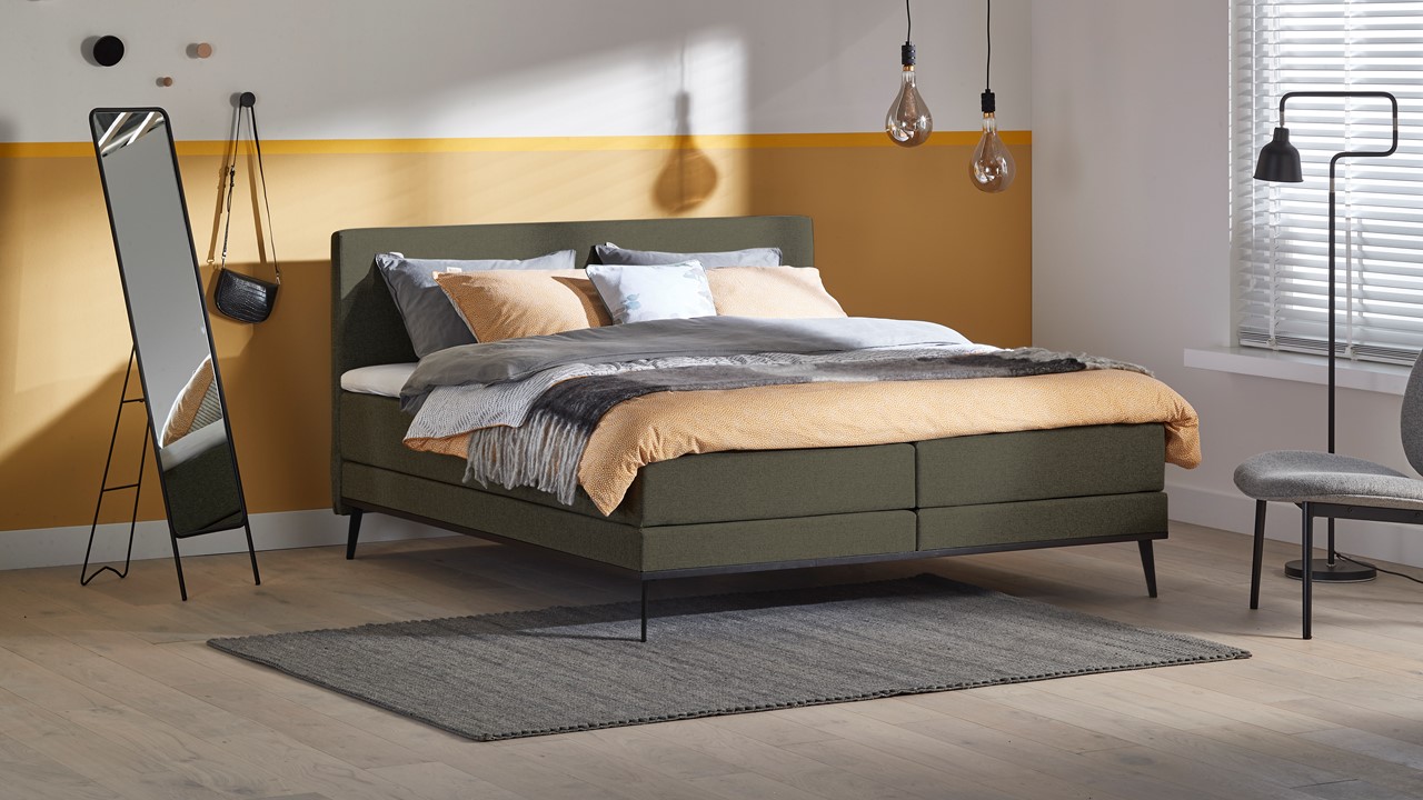 Boxspring Viggo Vlak Met Gestoffeerd Matras - 160 x 210 cm - adore groen