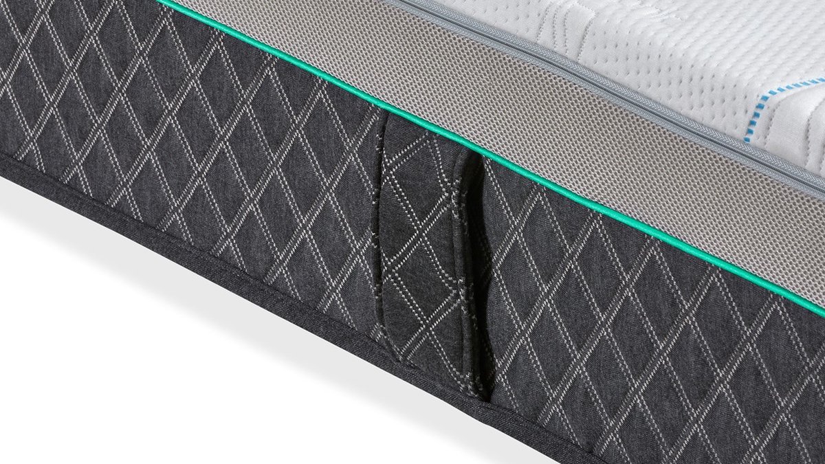 M line Latexmatras Iconic Hero 6 - 90 x 220 cm - tot 140 kg