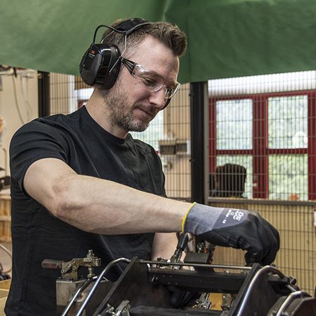 3M™ GEHOORKAP PELTOR MET RADIO HRXS220A