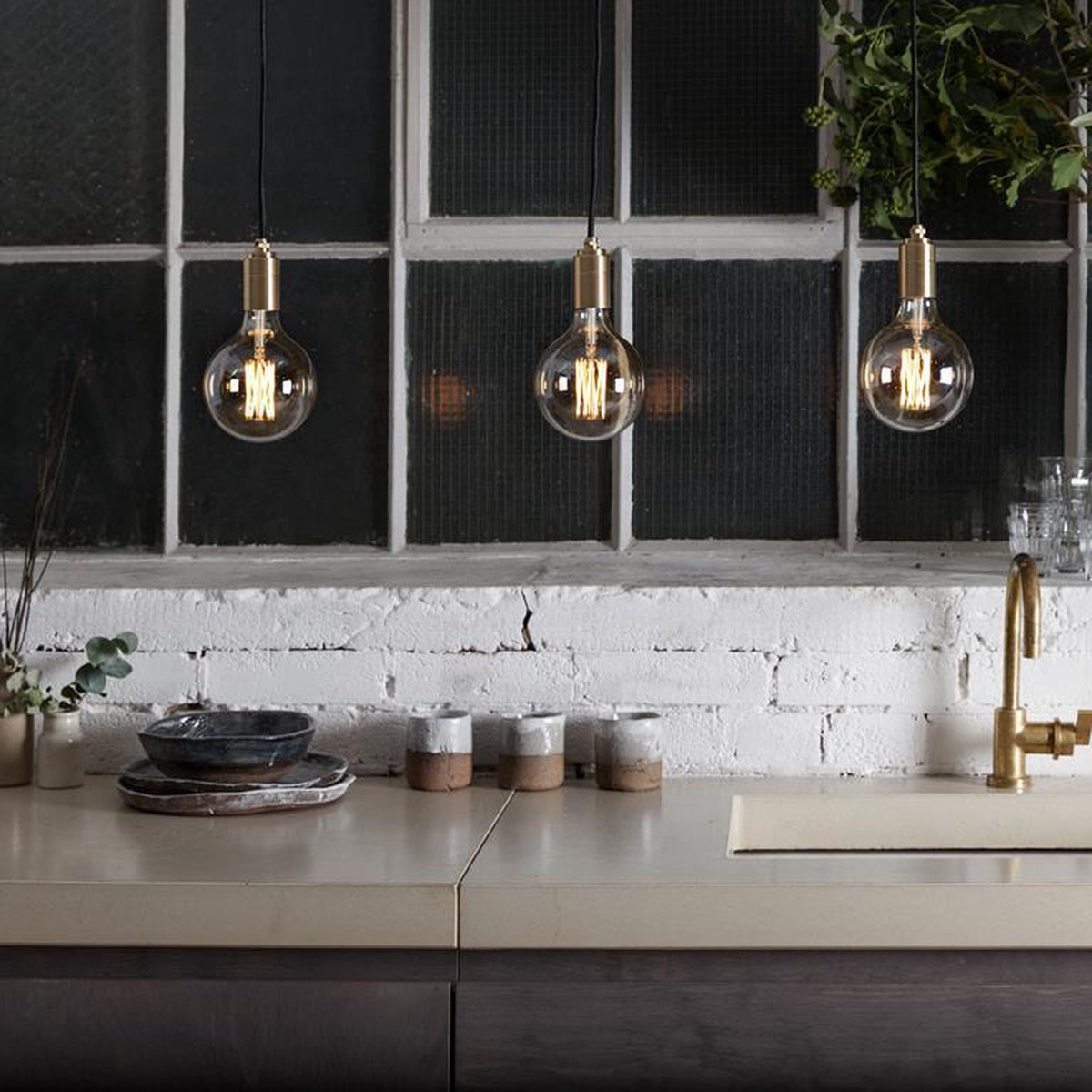 Tala LED E27 6W Globe 17,5 cm Gaia Lichtbron