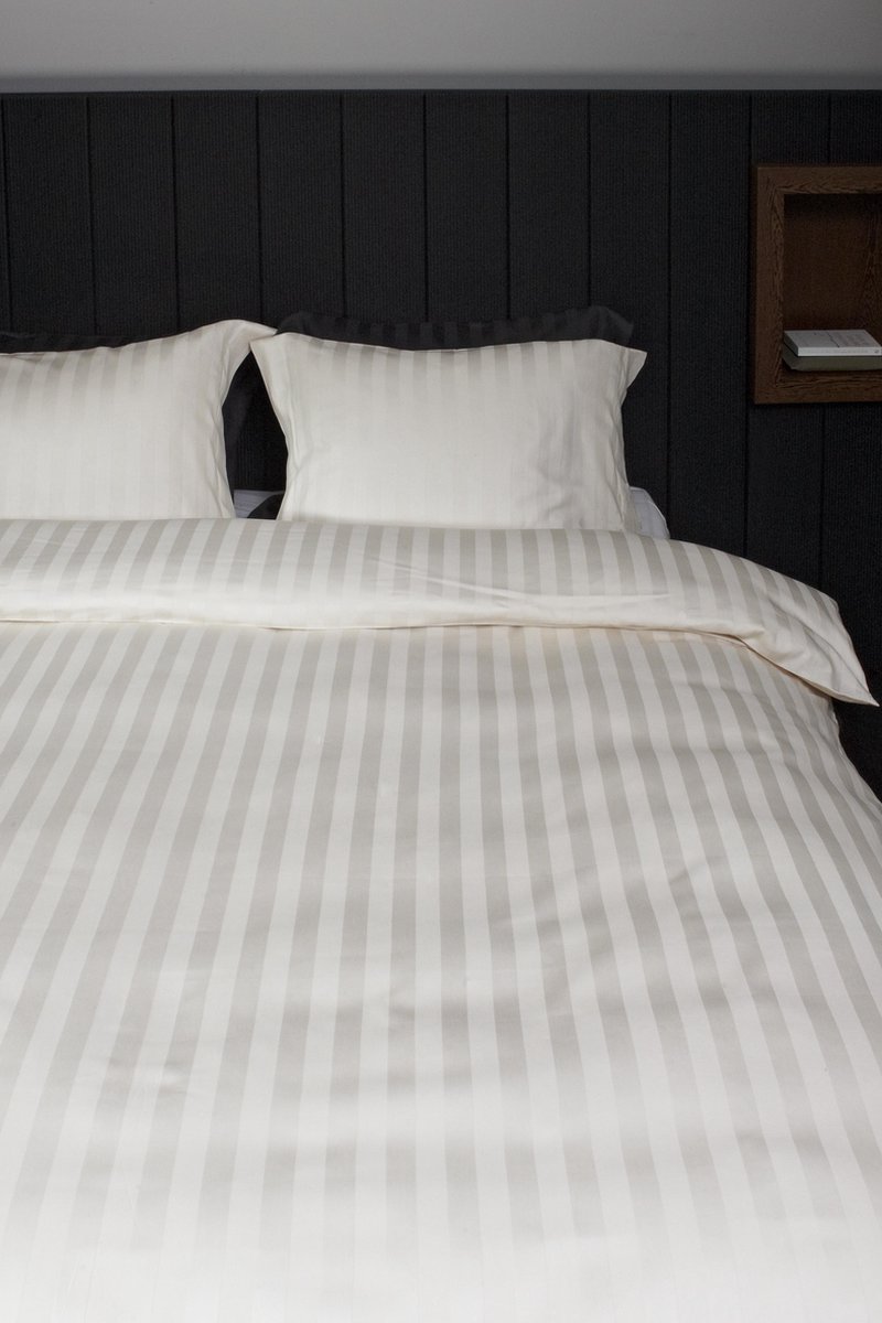 Beddinghouse Ivoor Dekbedovertrek Shine