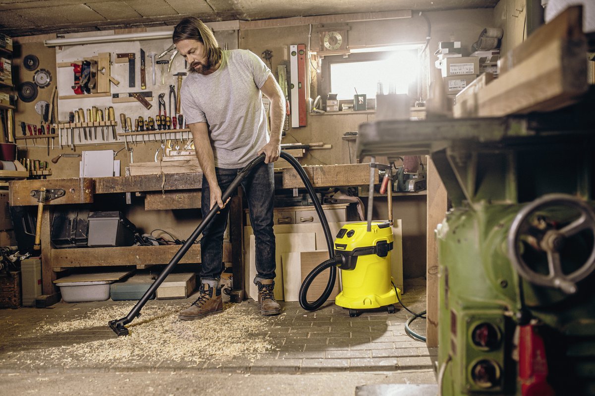 Kärcher WD 3 P V-17/4/20 - Geel