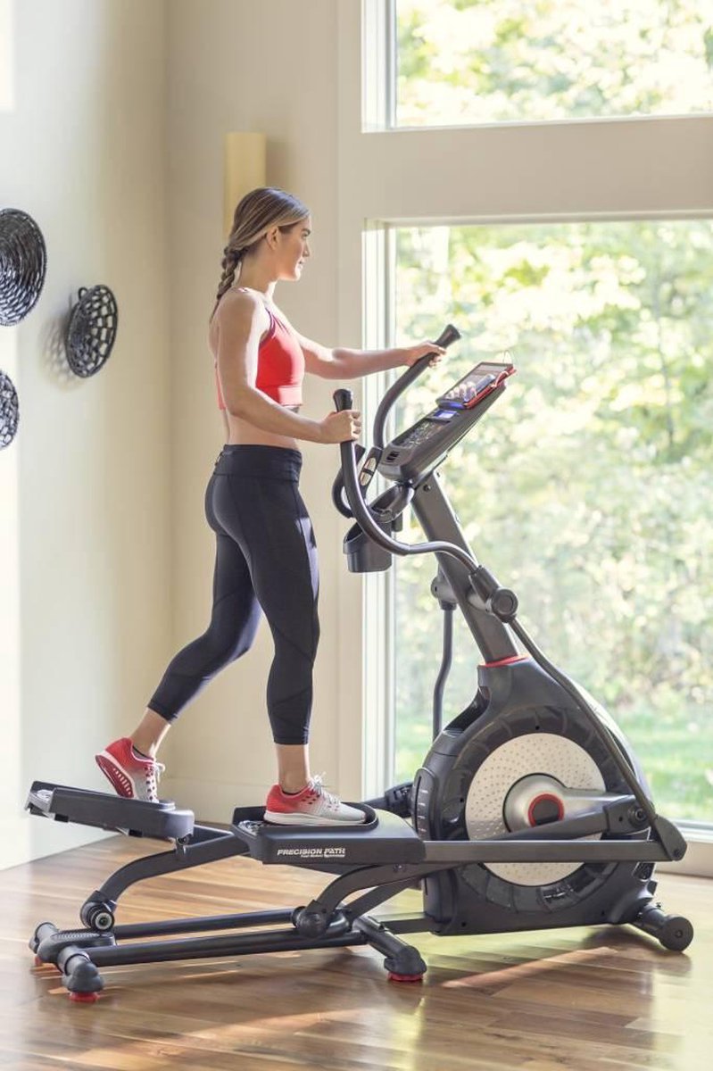 Schwinn 570e Crosstrainer - Met Bluetooth + Runsocial En Elektrische Hellingshoek