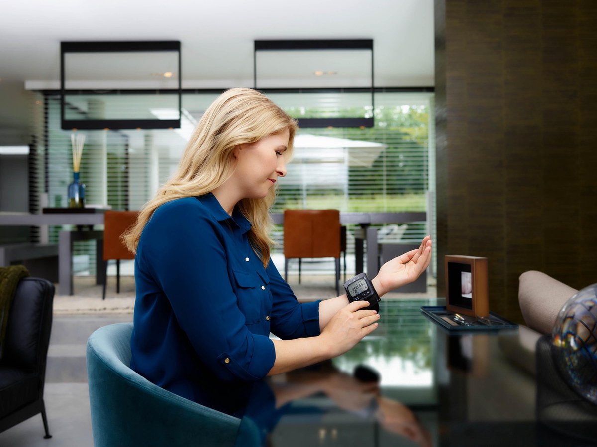 Omron RS7 Intelli IT - Zwart