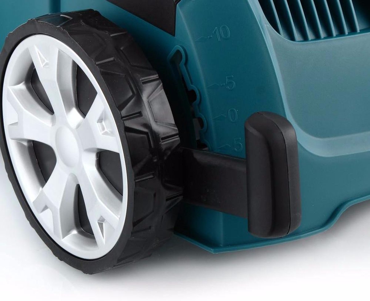 Makita Verticuteerder Uv3600 - Blauw