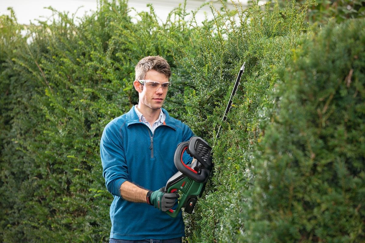 Bosch Universal HedgeCut 18v-50 (zonder accu)