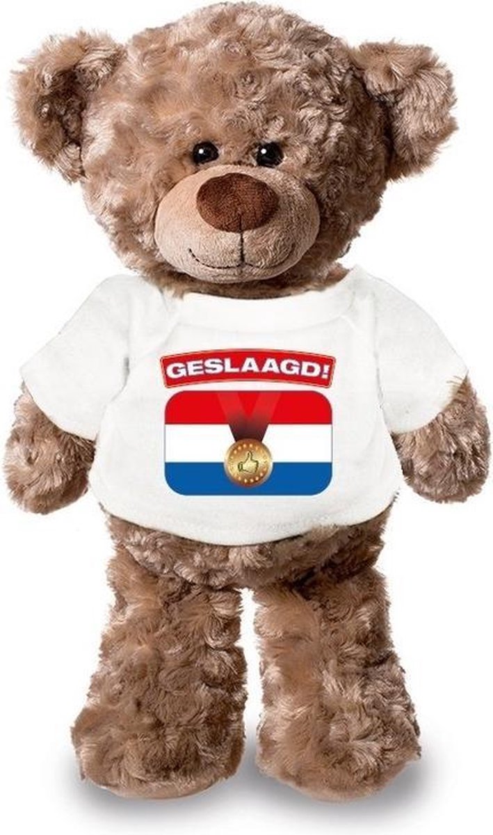 Knuffelbeer Geslaagd! Met Shirtje 24 Cm - Eindexamen/afstuderen Cadeau - Wit