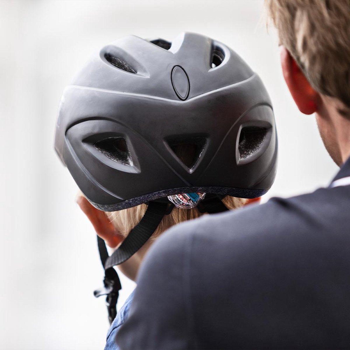 Urban Iki Bincho Fietshelm - Zwart