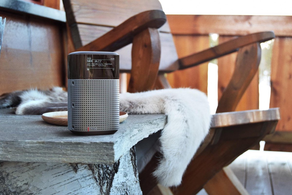 Pinell - North - Portable Radio - Sunset Red - Rood