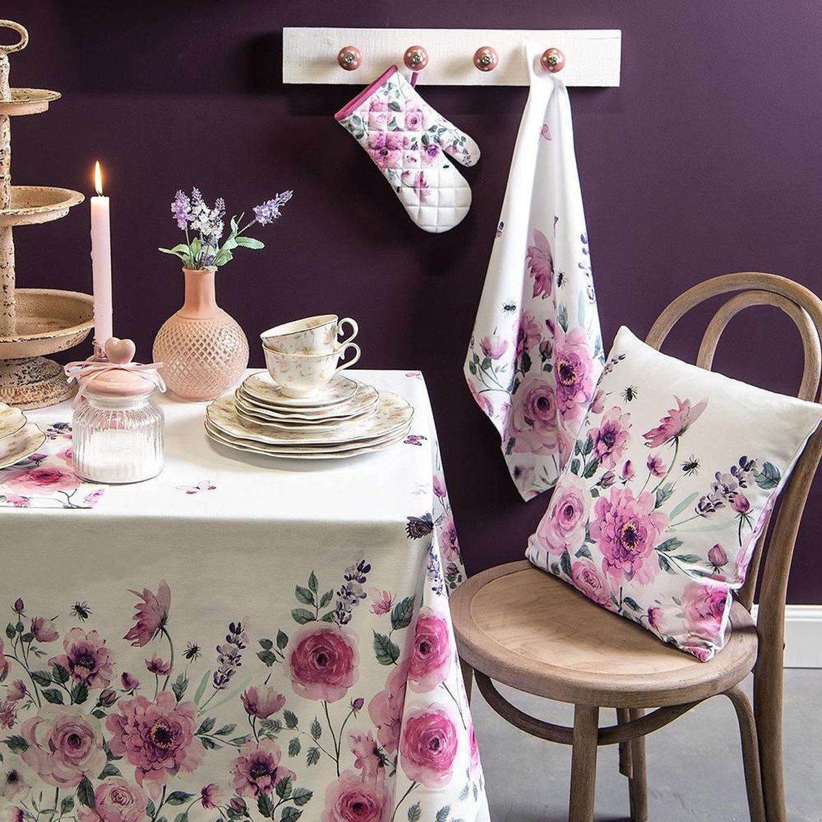 Clayre & Eef Tafelkleed 100*100 Cm Pink 100% Katoenn Rbu01 - Roze
