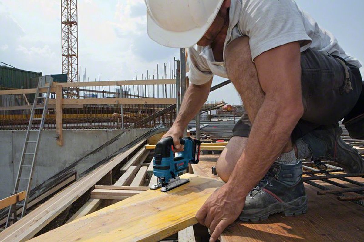 Bosch - Sierra de Calar GST 18 V-LI B (Cuerpo solo)