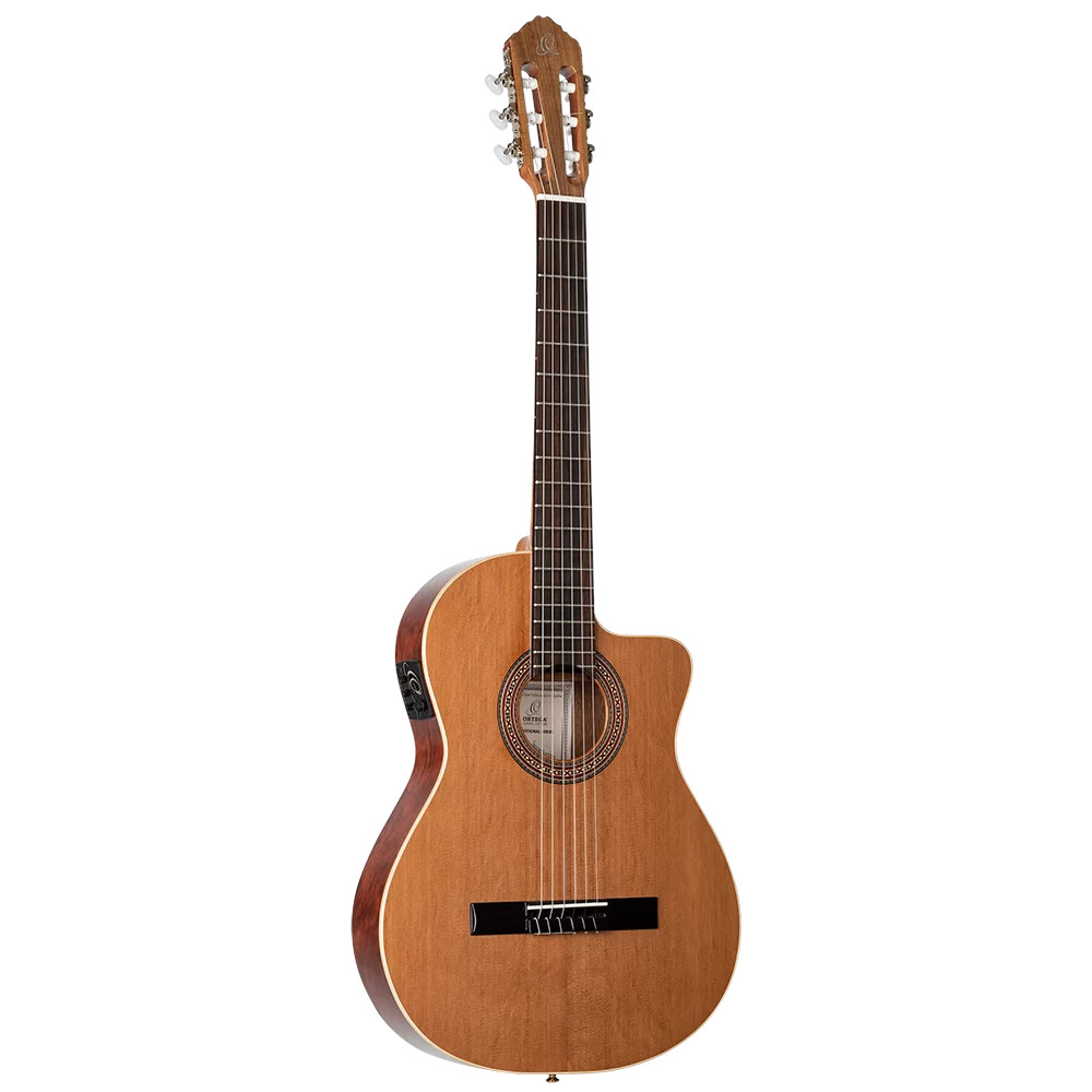 Ortega RCE180GT Traditional Series Guitar elektrisch-akoestische klassieke gitaar met gigbag