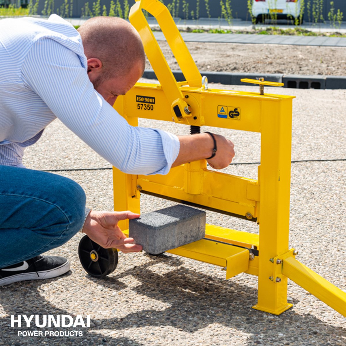 Hyundai Steenknipper | 42cm