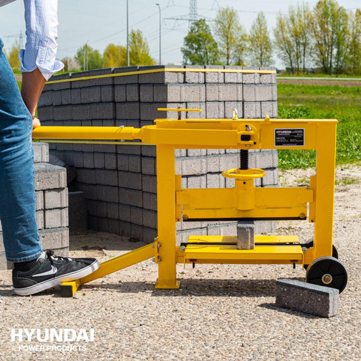 Hyundai Steenknipper | 42cm