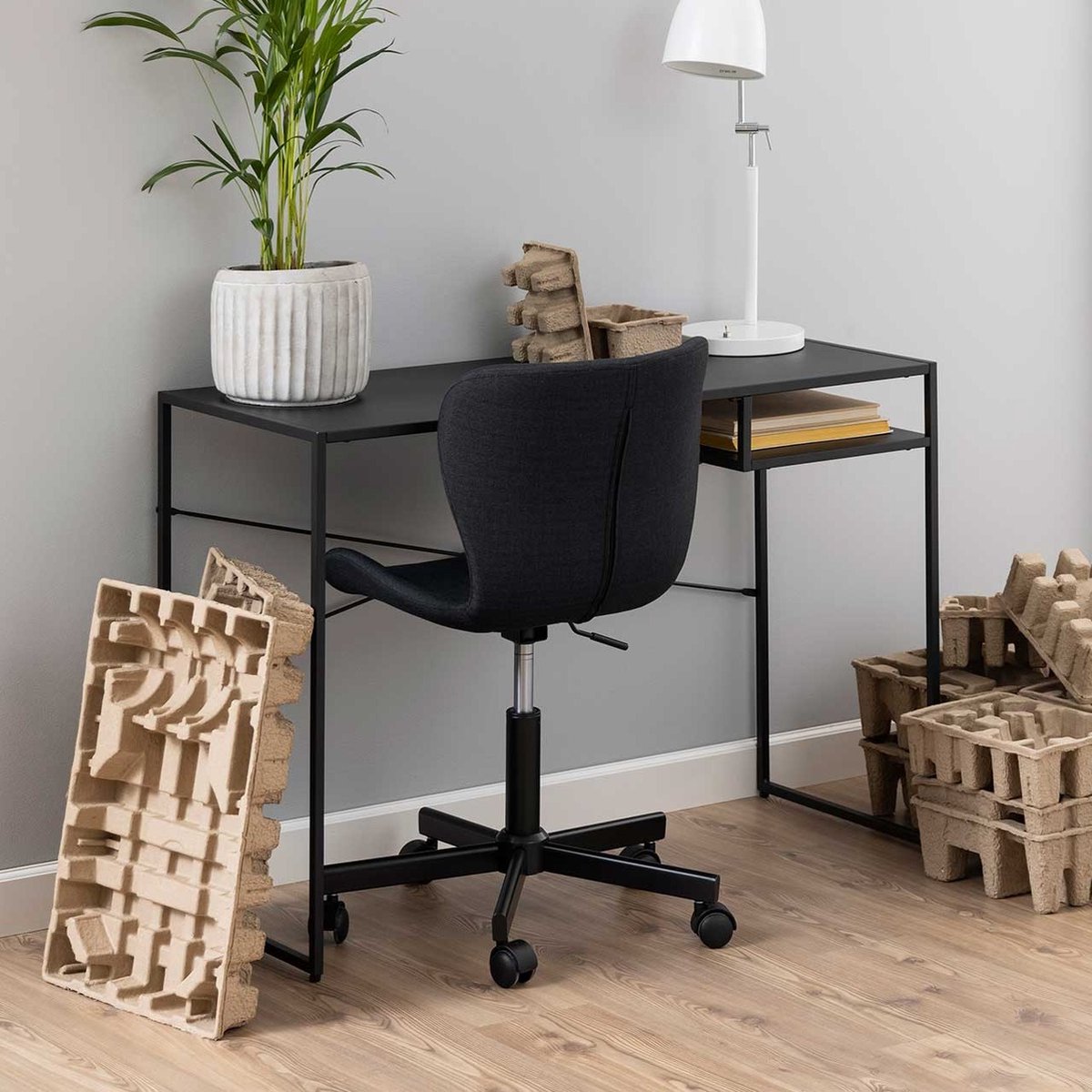 Nest Bureau 1 Plank. - Zwart