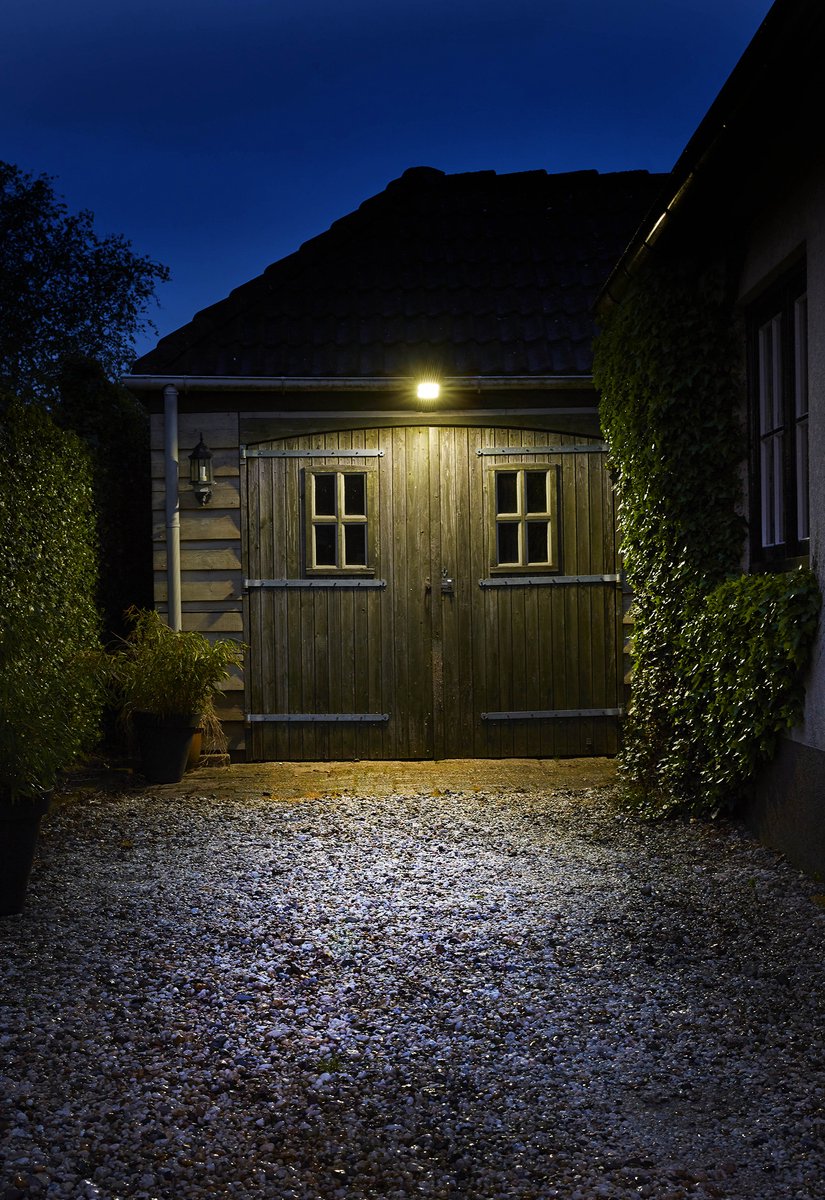 Luxform Concordia Pir Wandlamp - 1000lm - Solar - Zwart