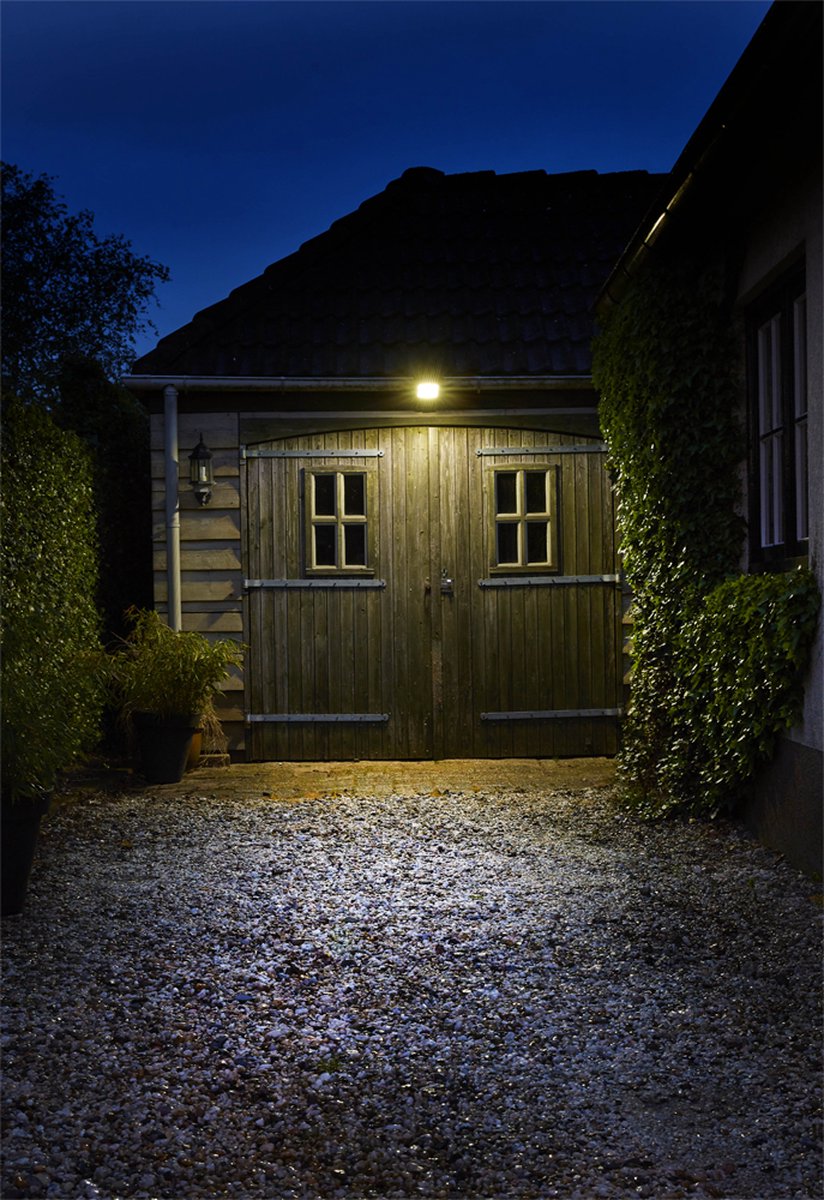 Luxform Concordia Pir Wandlamp - 1000lm - Solar - Zwart