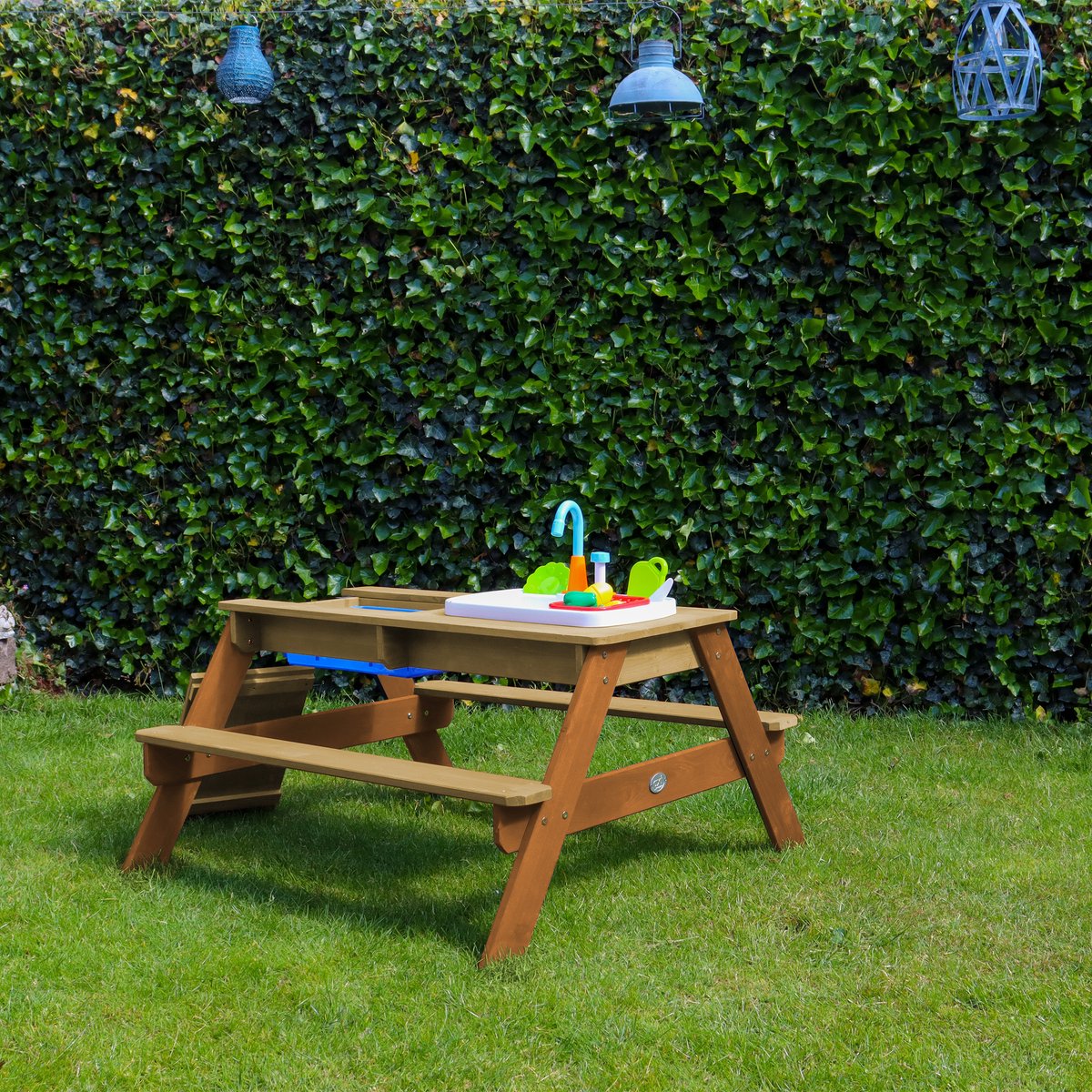 axi Emily Zand & Water Picknicktafel Van Hout In Watertafel & Zandtafel Met Speelkeuken Incl. Wastafel, Deksel - Bruin